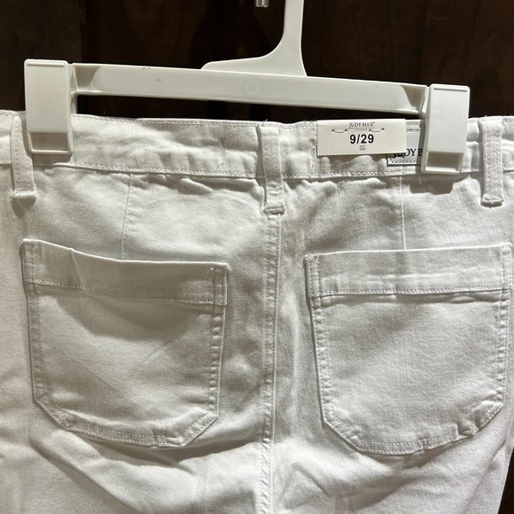 NWT Judy Blue White Flare Jeans Size 29 - Picture 4 of 5
